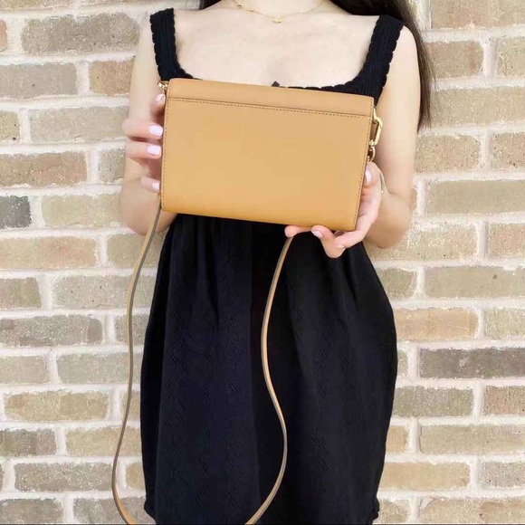 Gaby’sBags💕NWT Tory Burch Crossbody - Picture 3 of 4